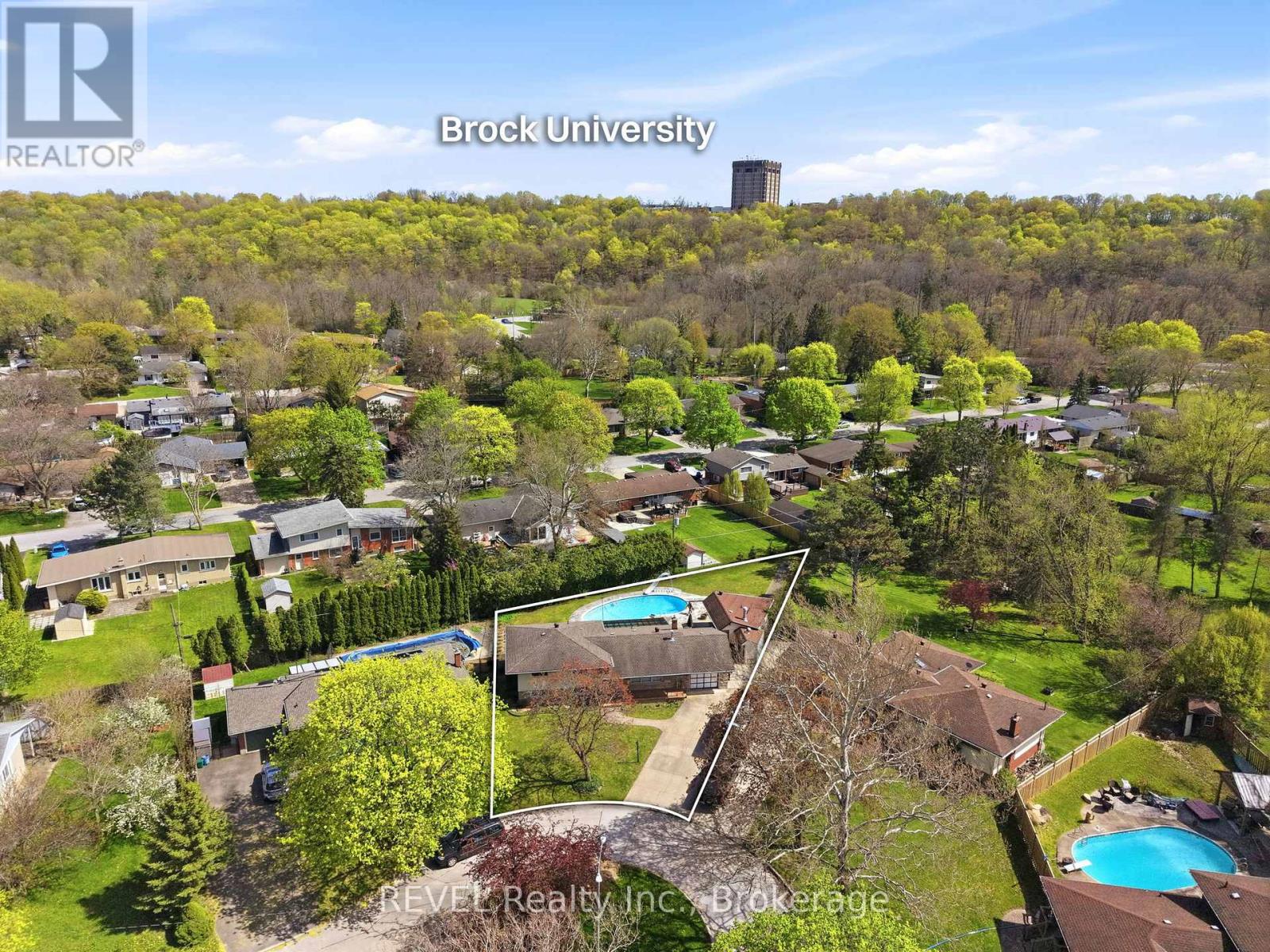 8 Fernwood Terrace, St. Catharines, Ontario  L2T 3W5 - Photo 48 - X13100170