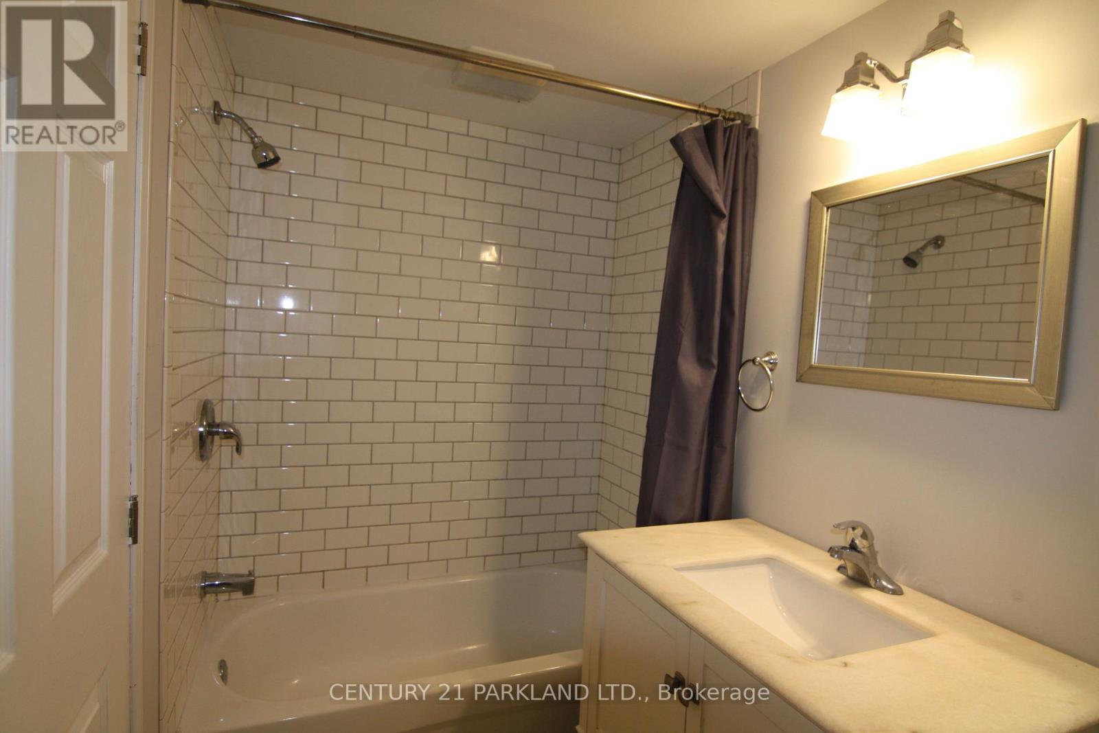 797 Lochness Crescent, Oshawa, Ontario  L1J 7R2 - Photo 30 - E13079714