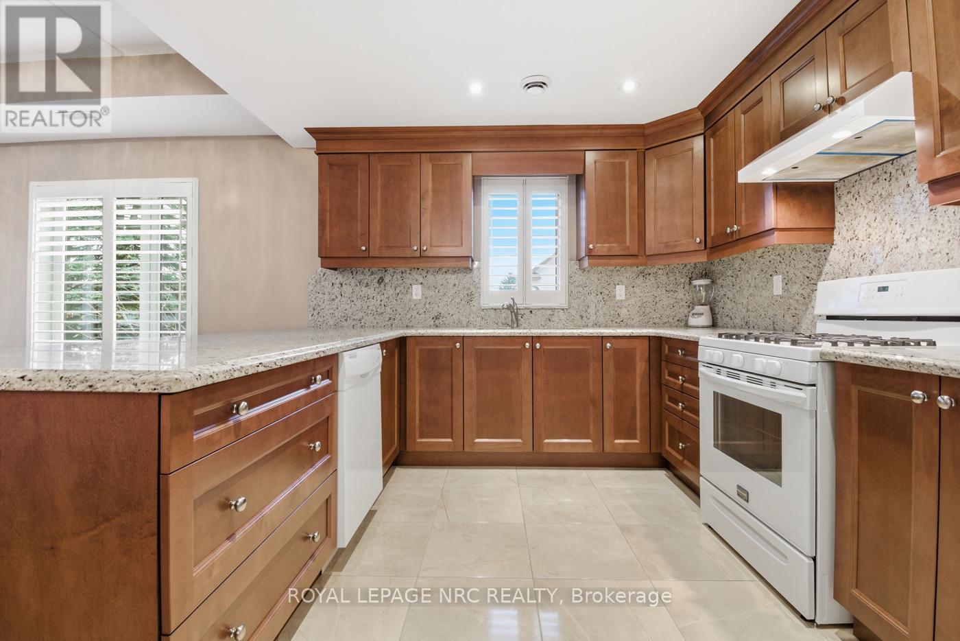 203 - 16 Sullivan Avenue, Thorold, Ontario  L2V 2Y2 - Photo 8 - X13109800