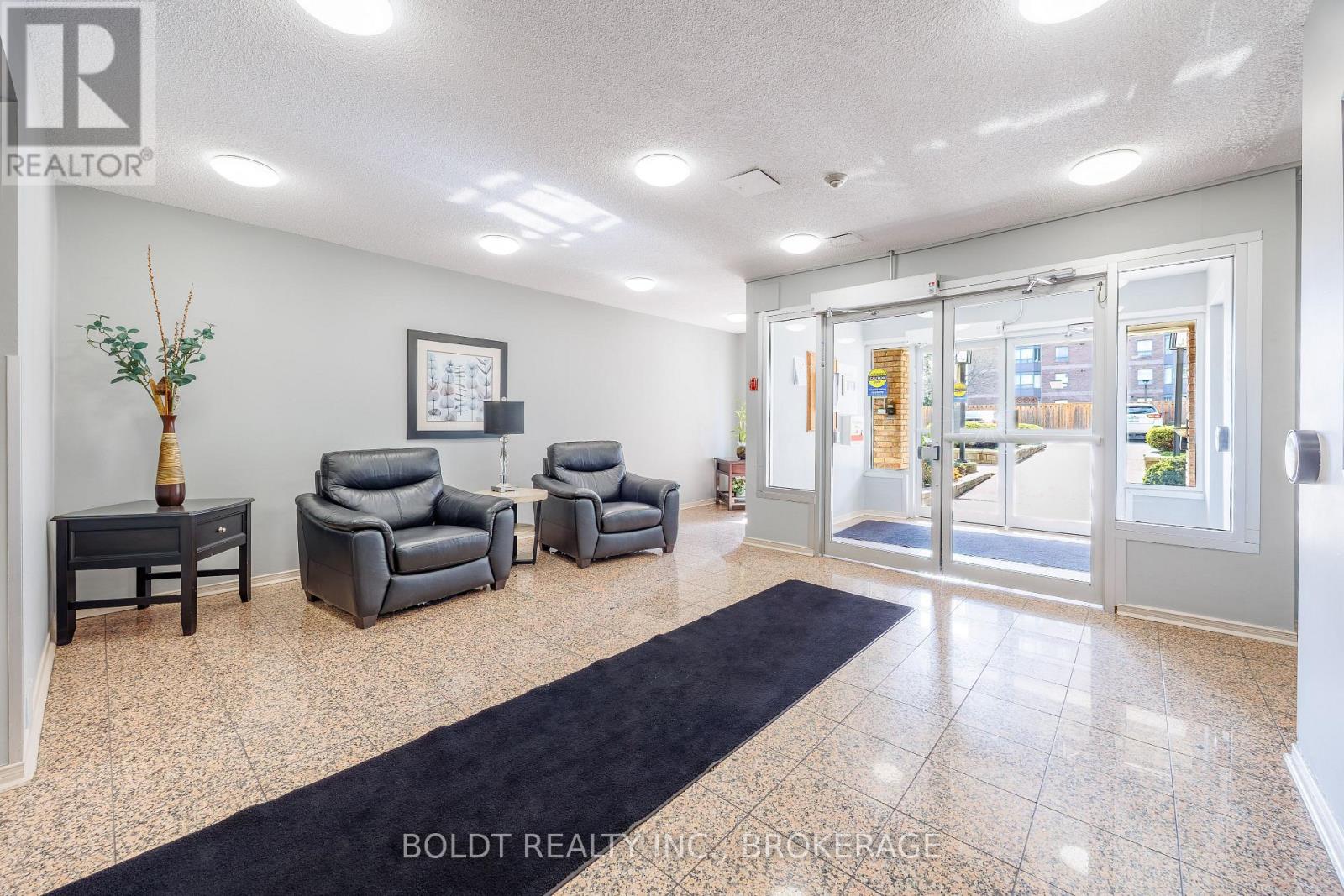 313 - 78 Roehampton Avenue, St. Catharines, Ontario  L2M 7W9 - Photo 4 - X13109894