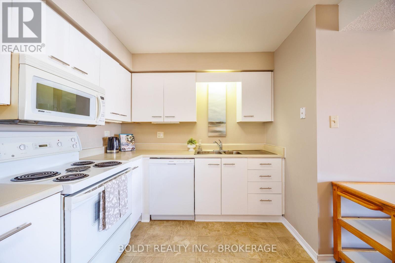 313 - 78 Roehampton Avenue, St. Catharines, Ontario  L2M 7W9 - Photo 8 - X13109894