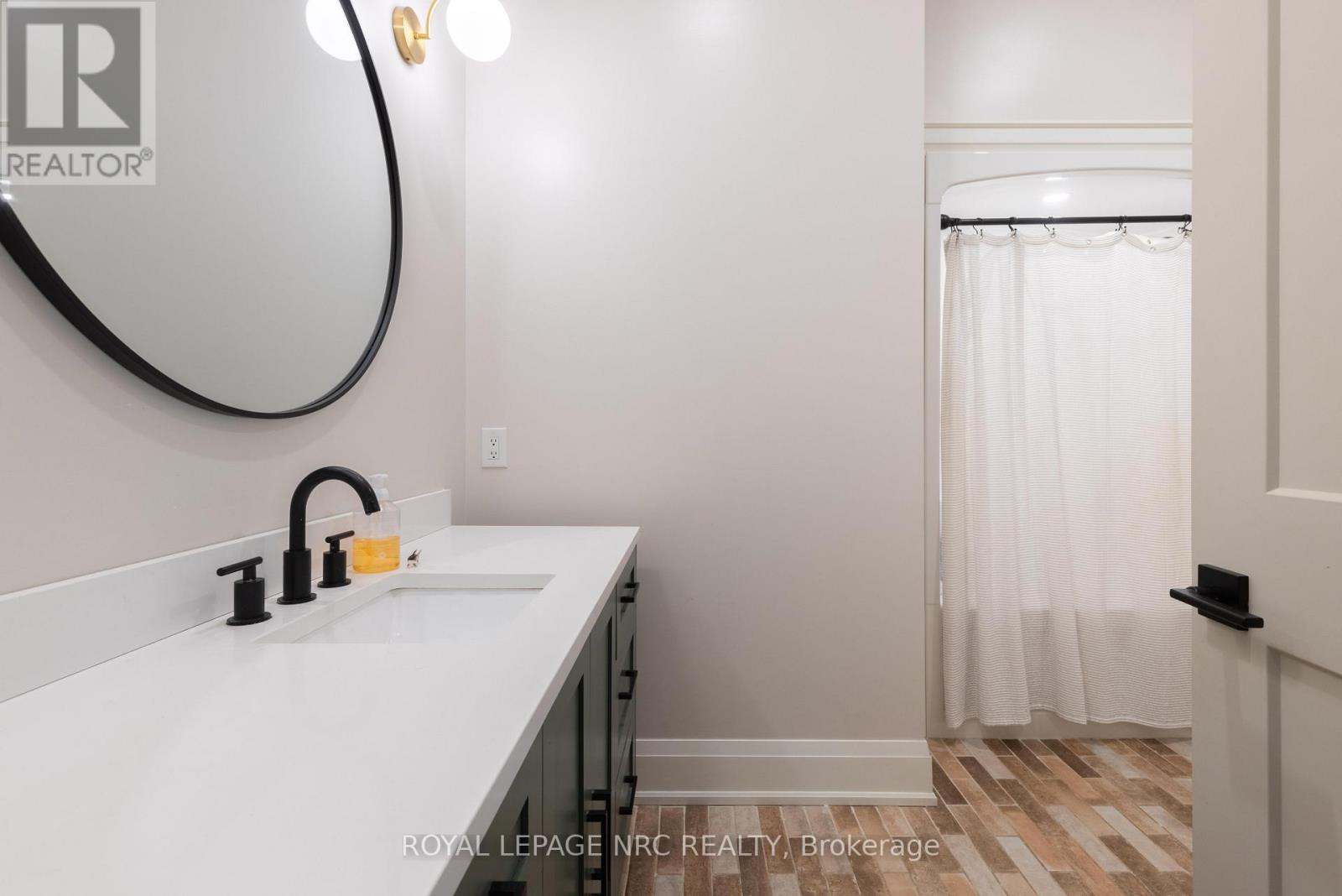 16 Swan Ave Avenue, Pelham, Ontario  L3B 5N5 - Photo 27 - X13110048