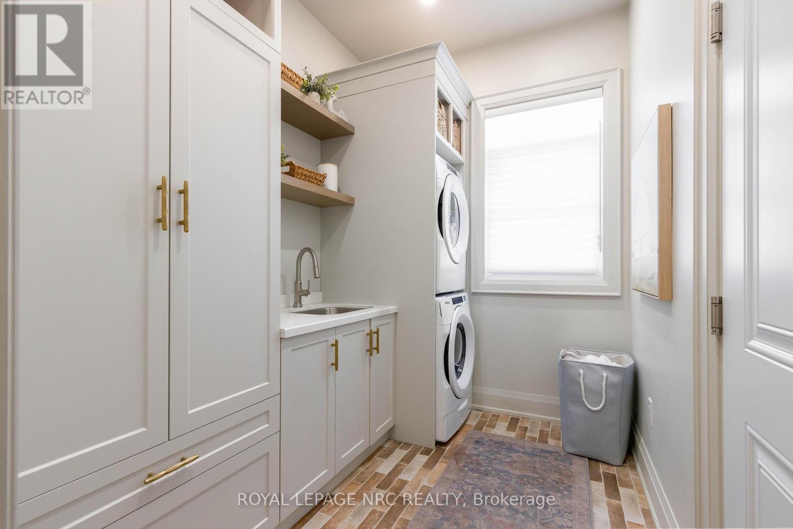 16 Swan Ave Avenue, Pelham, Ontario  L3B 5N5 - Photo 29 - X13110048
