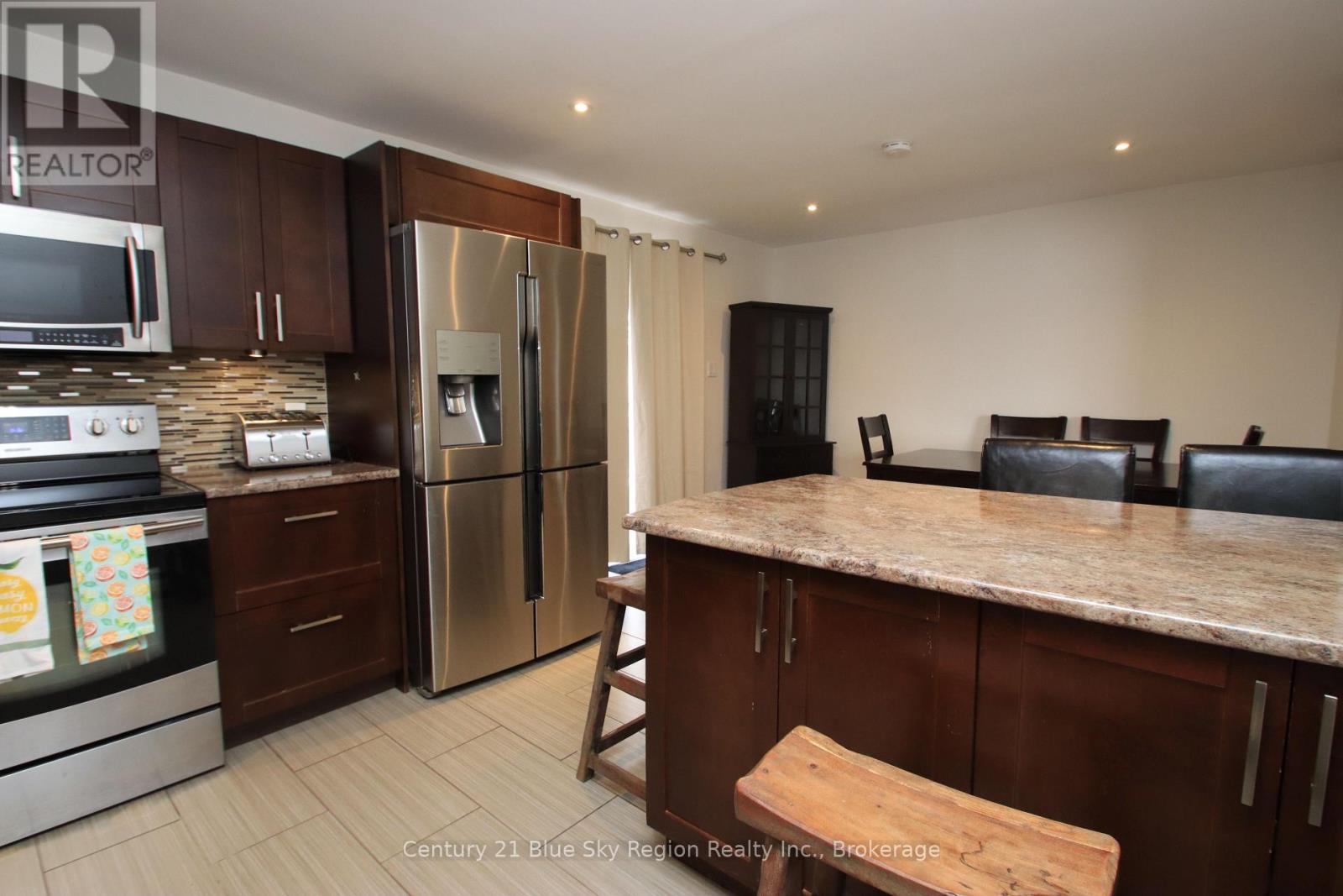 127 Bennett Street, North Bay, Ontario  P1B 8X5 - Photo 4 - X13109866
