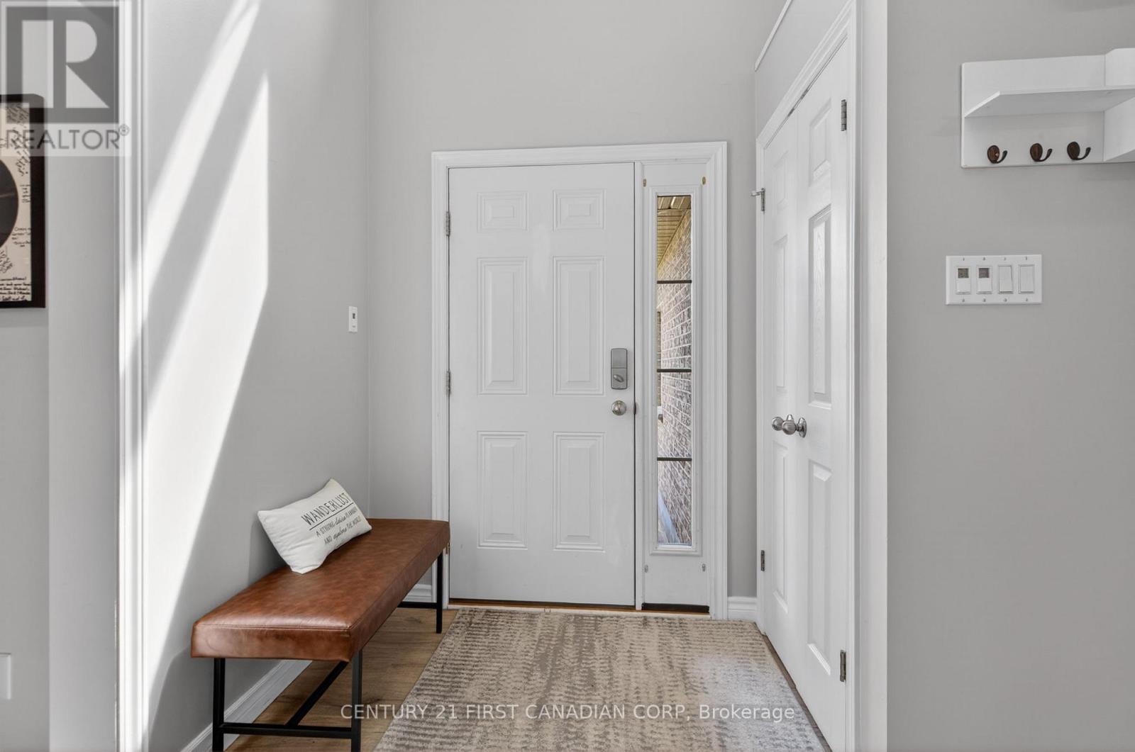 285 Thorne Drive, Strathroy-Caradoc, Ontario  N7G 4C9 - Photo 3 - X13109734