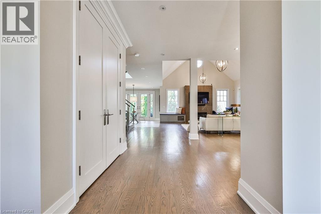 283 Jennings Crescent, Oakville, Ontario  L6L 1W3 - Photo 4 - 40803333