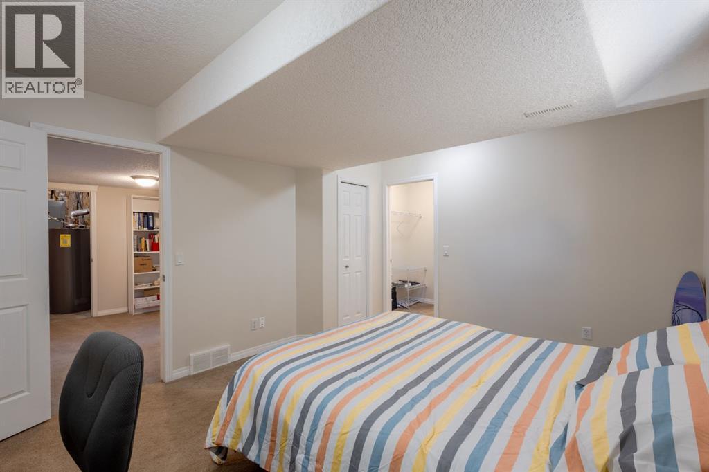 37 Royal Birch Close NW, Calgary, Alberta  T3G 5N8 - Photo 19 - A2308994