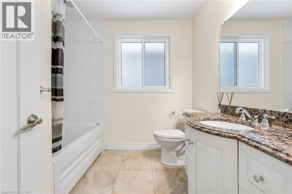 145 Wolfdale Avenue, Oakville, Ontario  L6L 4R9 - Photo 18 - 40804838