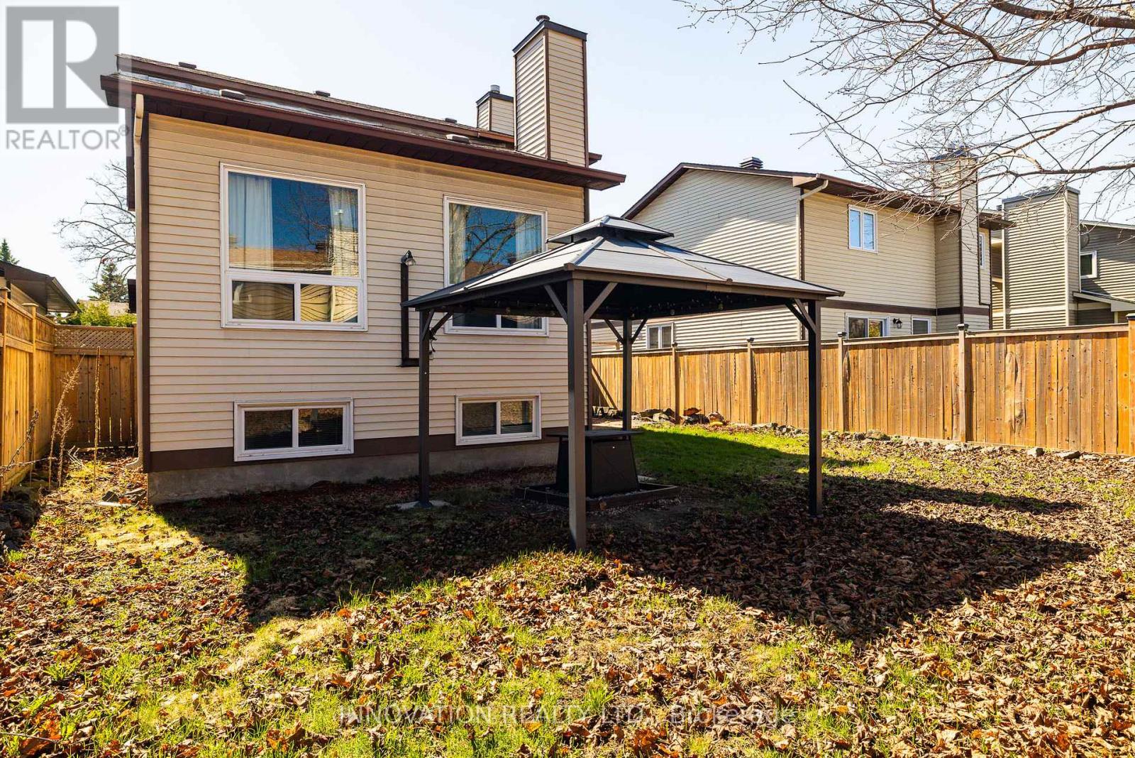 42 Liston Crescent, Ottawa, Ontario  K2L 2W4 - Photo 9 - X13110012