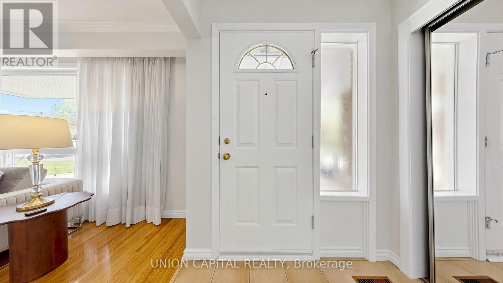 49 Bathford Crescent, Toronto, Ontario  M2J 2S3 - Photo 5 - C13109760