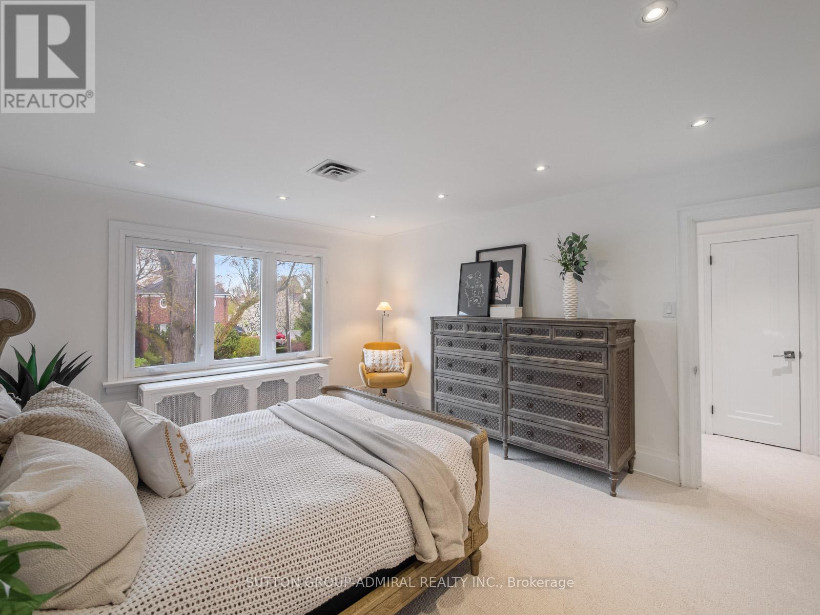 7 Glenarden Road, Toronto, Ontario  M6C 3J8 - Photo 27 - C13109810