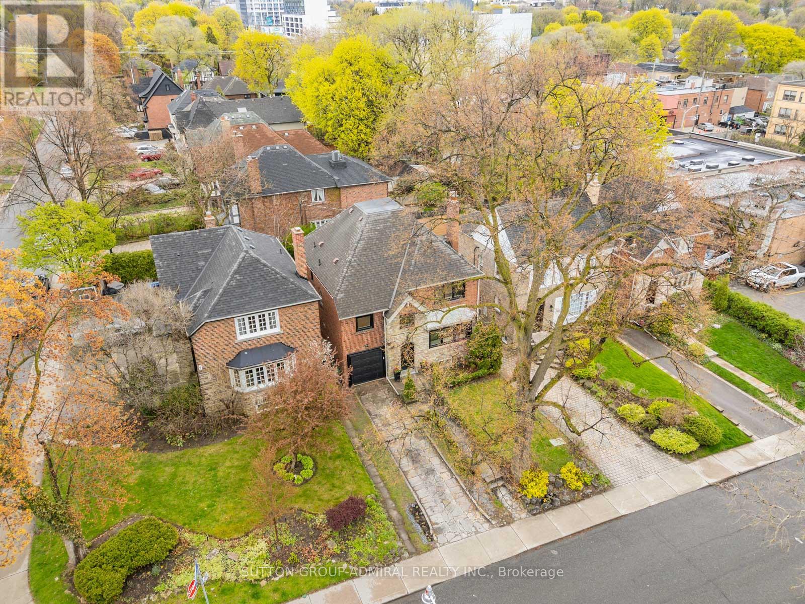 7 Glenarden Road, Toronto, Ontario  M6C 3J8 - Photo 38 - C13109810