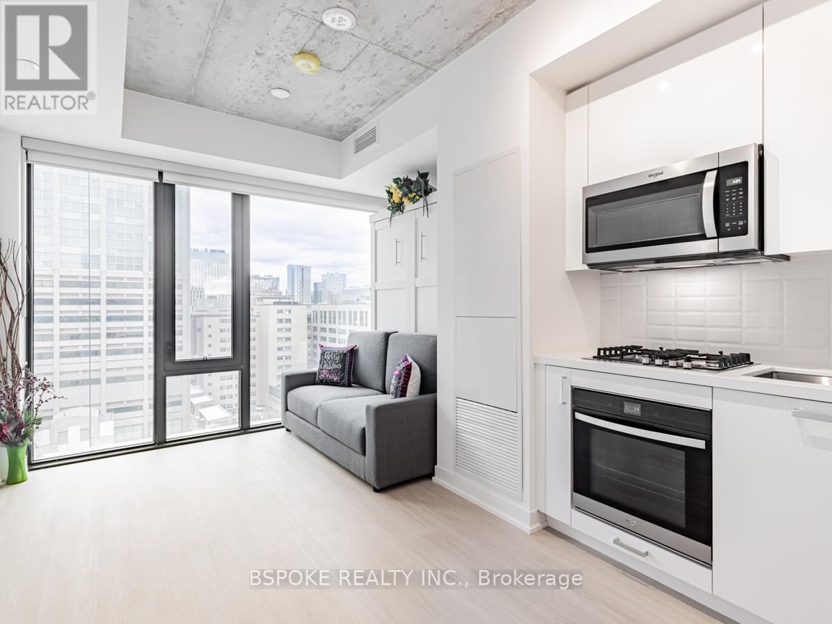 1404 - 195 MCCAUL STREET, Toronto, Ontario