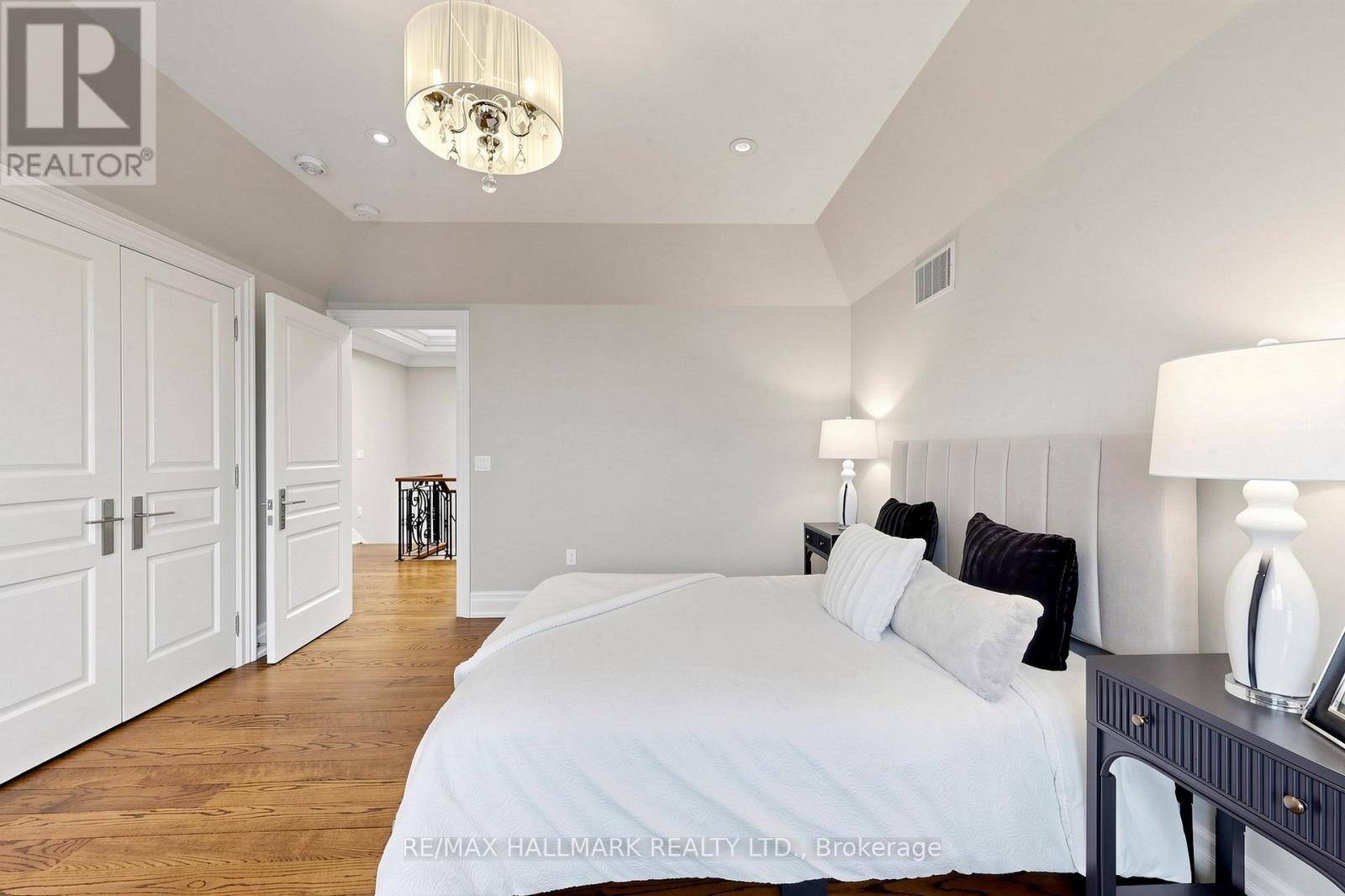 50 Lloydminster Crescent, Toronto, Ontario  M2M 2S1 - Photo 26 - C13109938