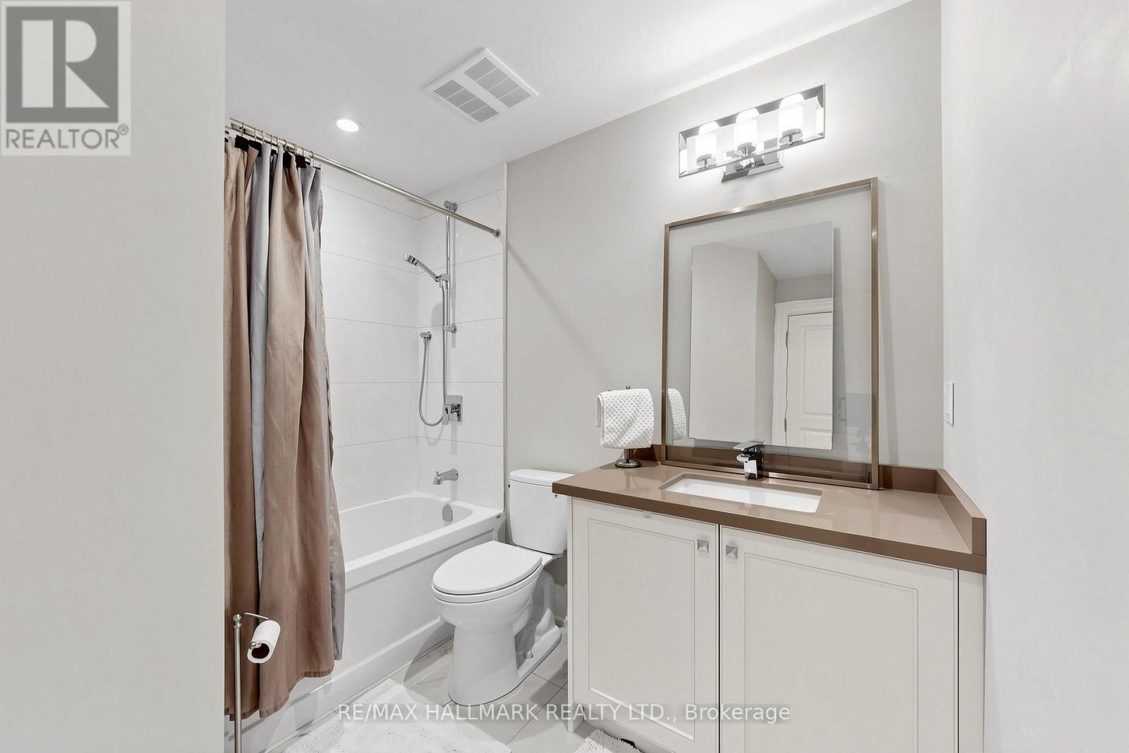 50 Lloydminster Crescent, Toronto, Ontario  M2M 2S1 - Photo 44 - C13109938