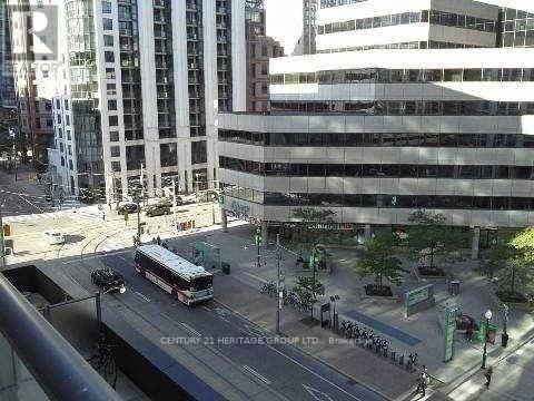 604 - 770 Bay Street, Toronto, Ontario  M5G 0A6 - Photo 16 - C13109968