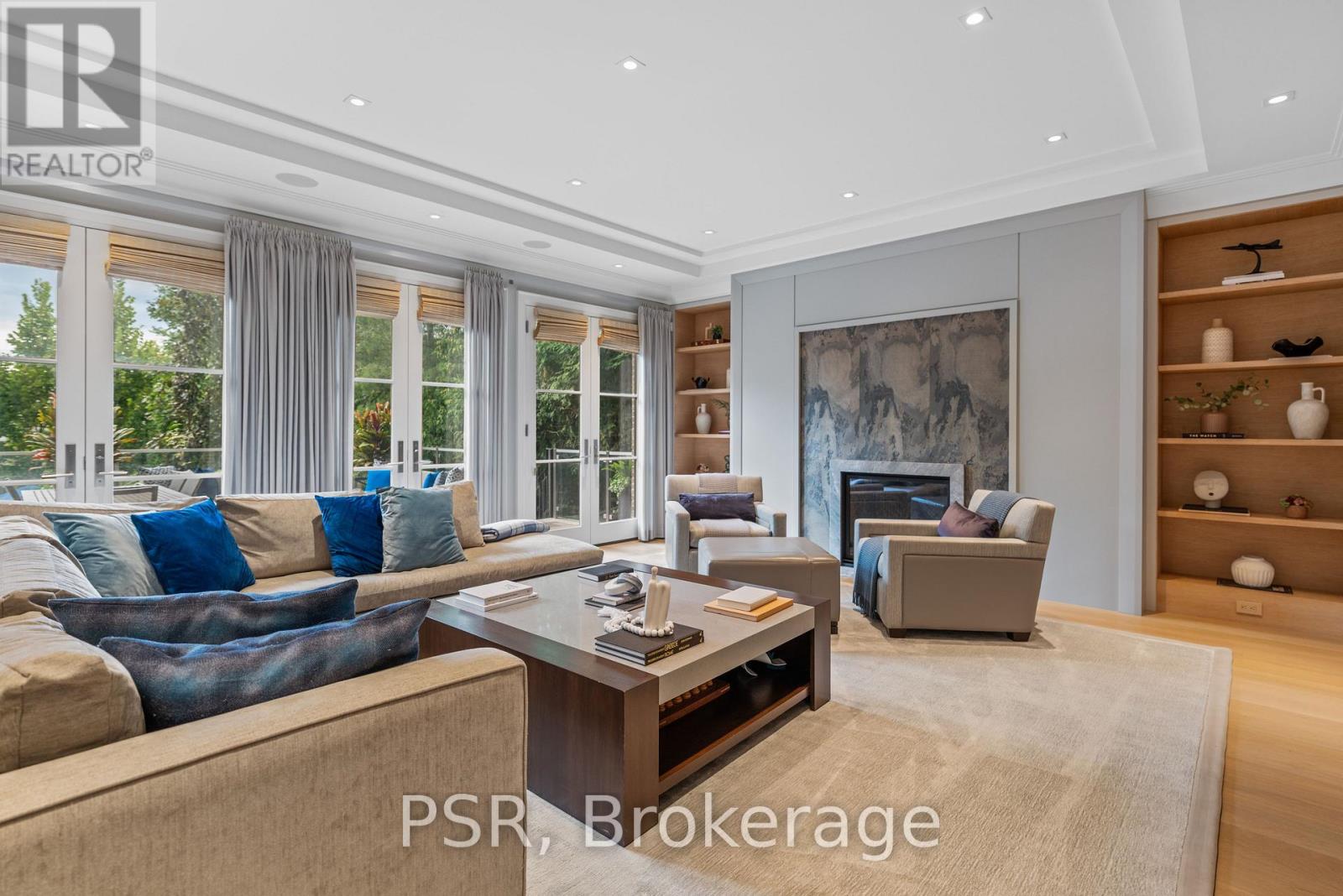 221 Dunvegan Road, Toronto, Ontario  M5P 2P3 - Photo 4 - C13109682
