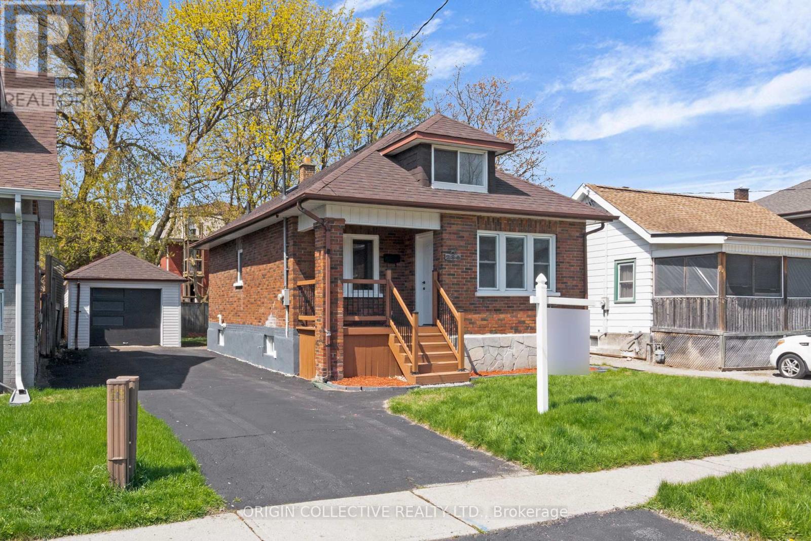 280 DIVISION STREET, Oshawa, Ontario