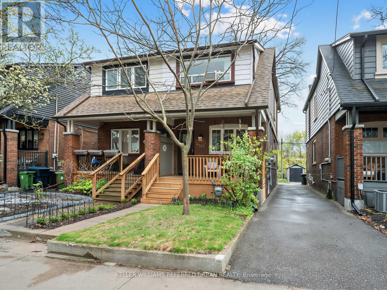 145 OAKCREST AVENUE, Toronto, Ontario