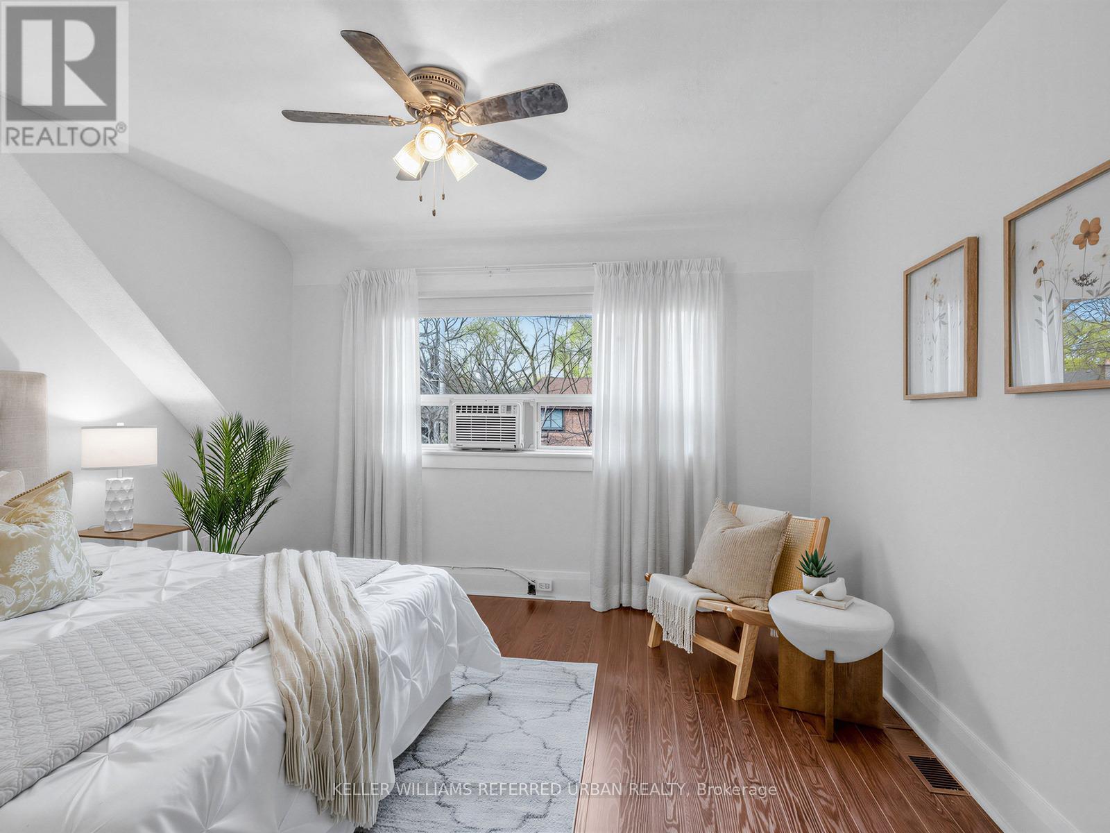 145 Oakcrest Avenue, Toronto, Ontario  M4C 1B8 - Photo 18 - E13109816