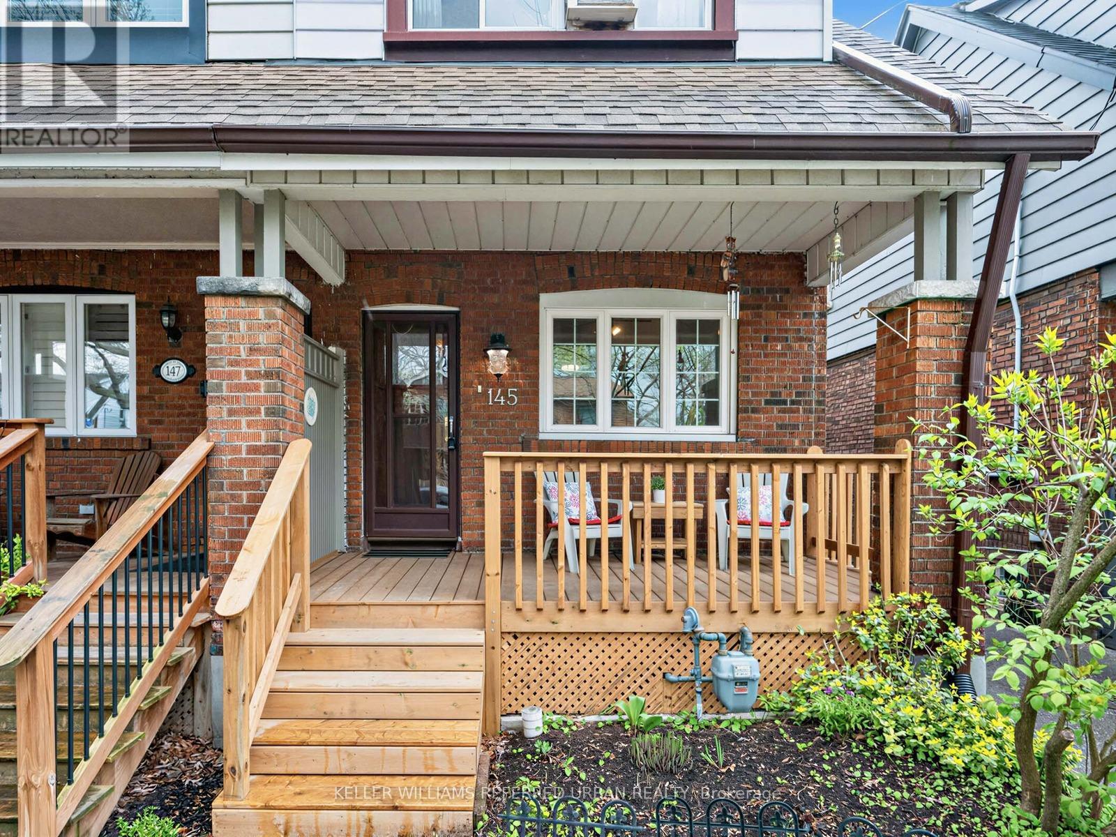 145 Oakcrest Avenue, Toronto, Ontario  M4C 1B8 - Photo 2 - E13109816