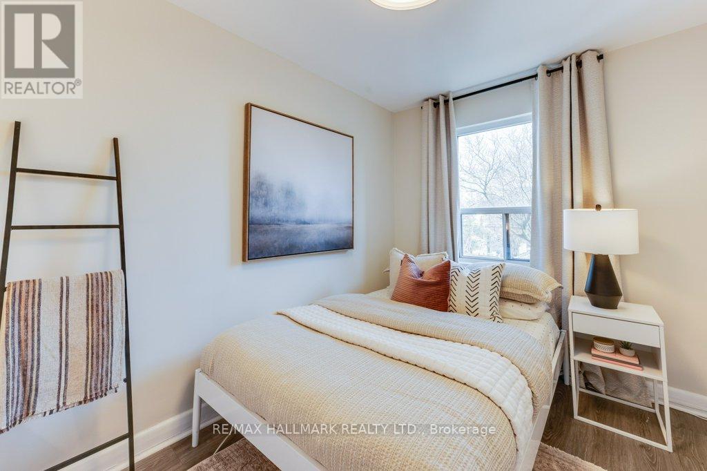 Upper - 225 Woodville Avenue, Toronto, Ontario  M4J 2R4 - Photo 29 - E13109878