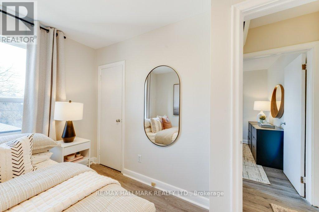 Upper - 225 Woodville Avenue, Toronto, Ontario  M4J 2R4 - Photo 32 - E13109878