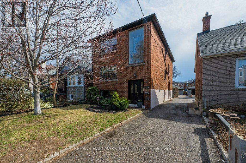 Upper - 225 Woodville Avenue, Toronto, Ontario  M4J 2R4 - Photo 41 - E13109878