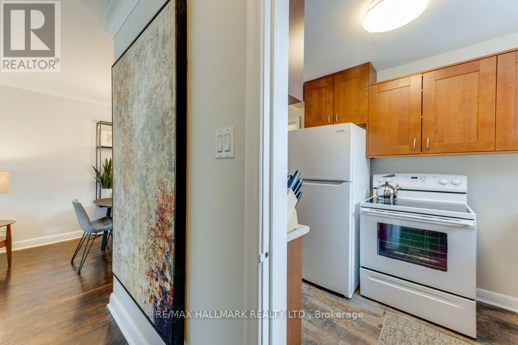Main - 225 Woodville Avenue, Toronto, Ontario  M4J 2R4 - Photo 16 - E13109918