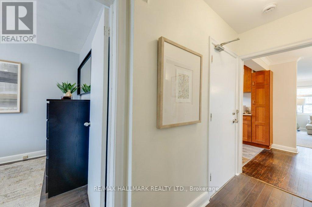 Main - 225 Woodville Avenue, Toronto, Ontario  M4J 2R4 - Photo 23 - E13109918
