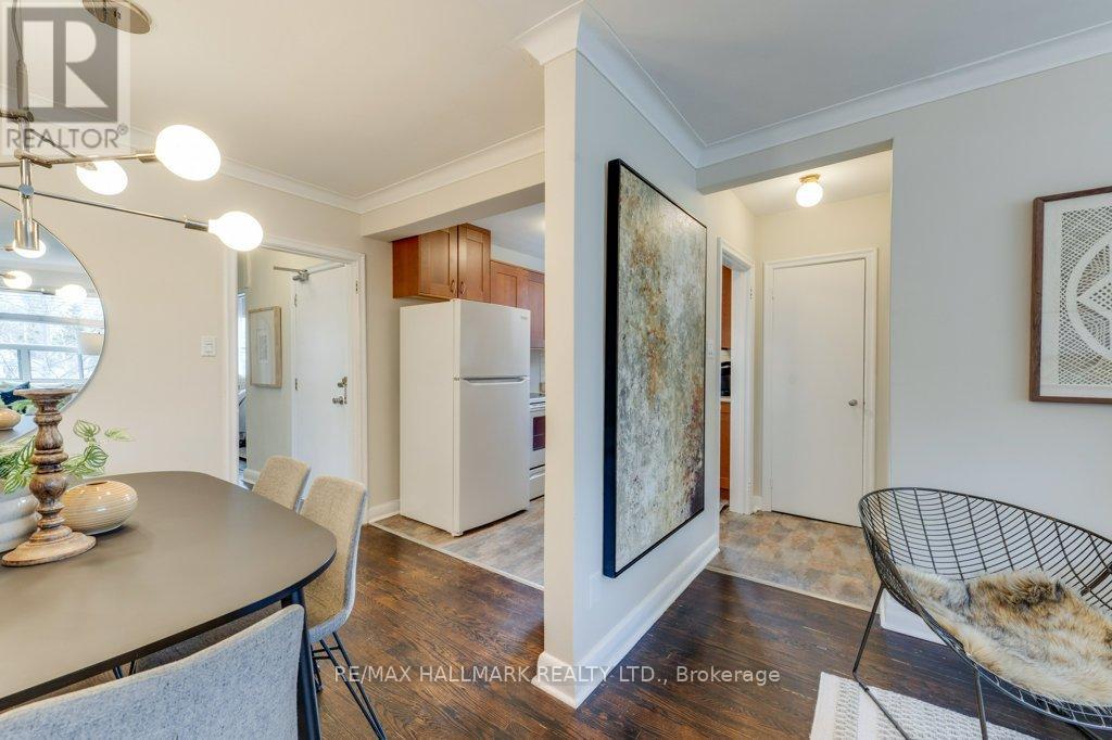 Main - 225 Woodville Avenue, Toronto, Ontario  M4J 2R4 - Photo 8 - E13109918