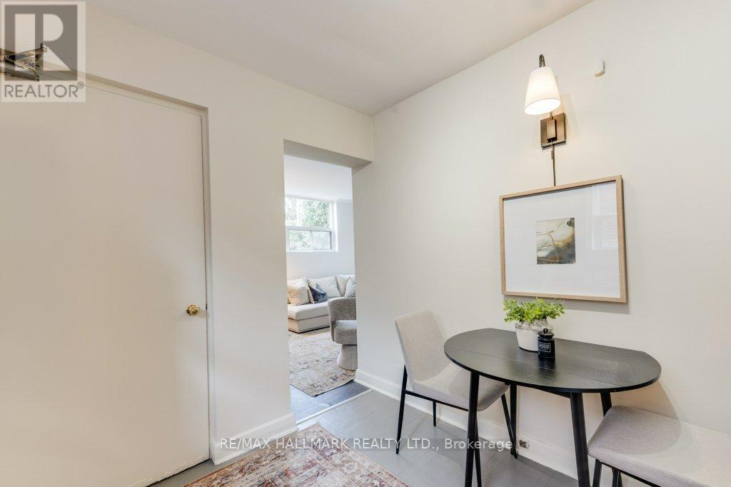 Lower - 225 Woodville Avenue, Toronto, Ontario  M4J 2R4 - Photo 11 - E13109946