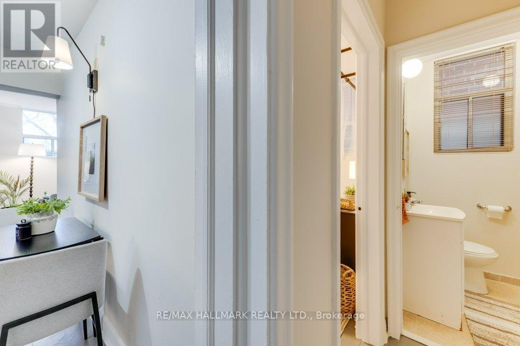 Lower - 225 Woodville Avenue, Toronto, Ontario  M4J 2R4 - Photo 14 - E13109946