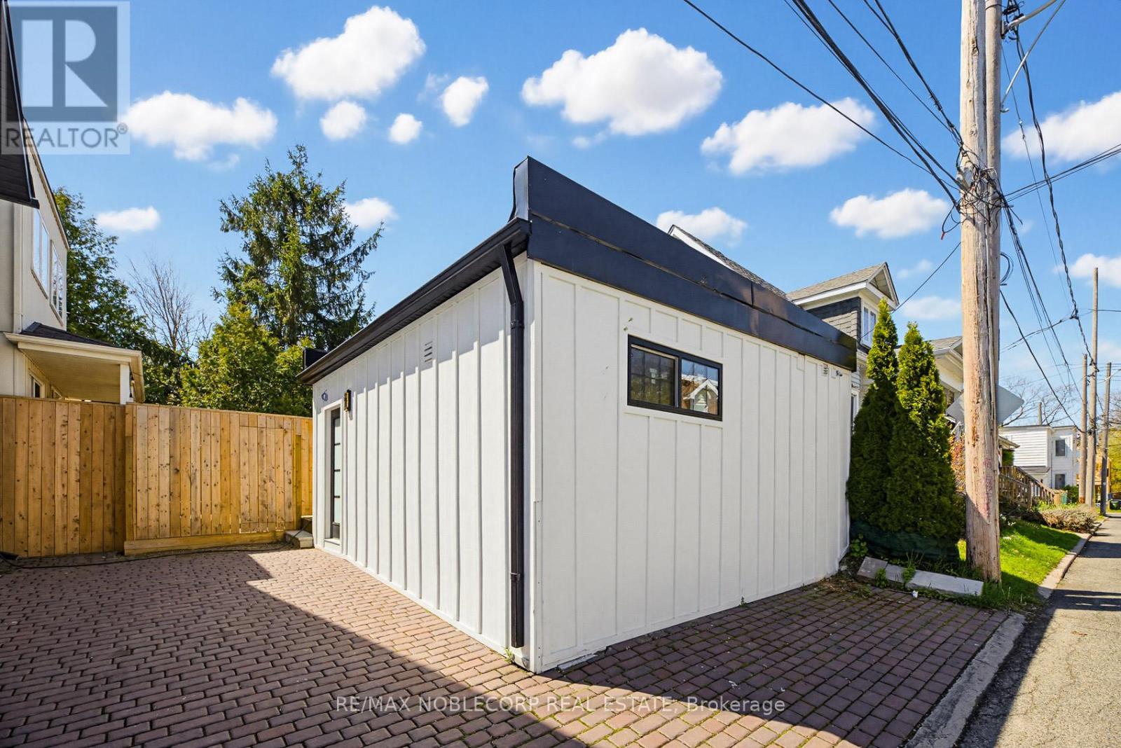 5 - 108 Enderby Road, Toronto, Ontario  M4E 2S5 - Photo 2 - E13110058