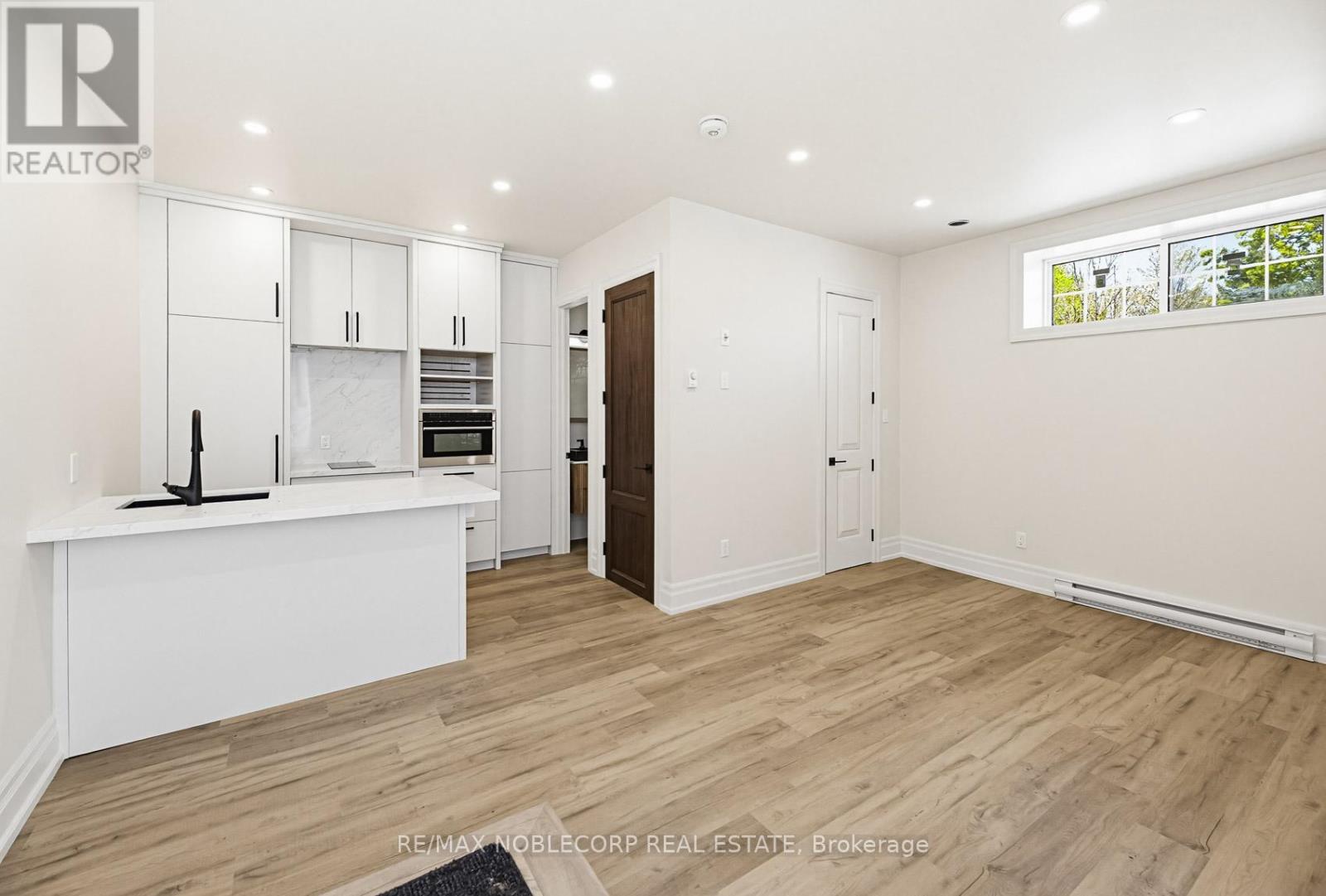 5 - 108 Enderby Road, Toronto, Ontario  M4E 2S5 - Photo 3 - E13110058