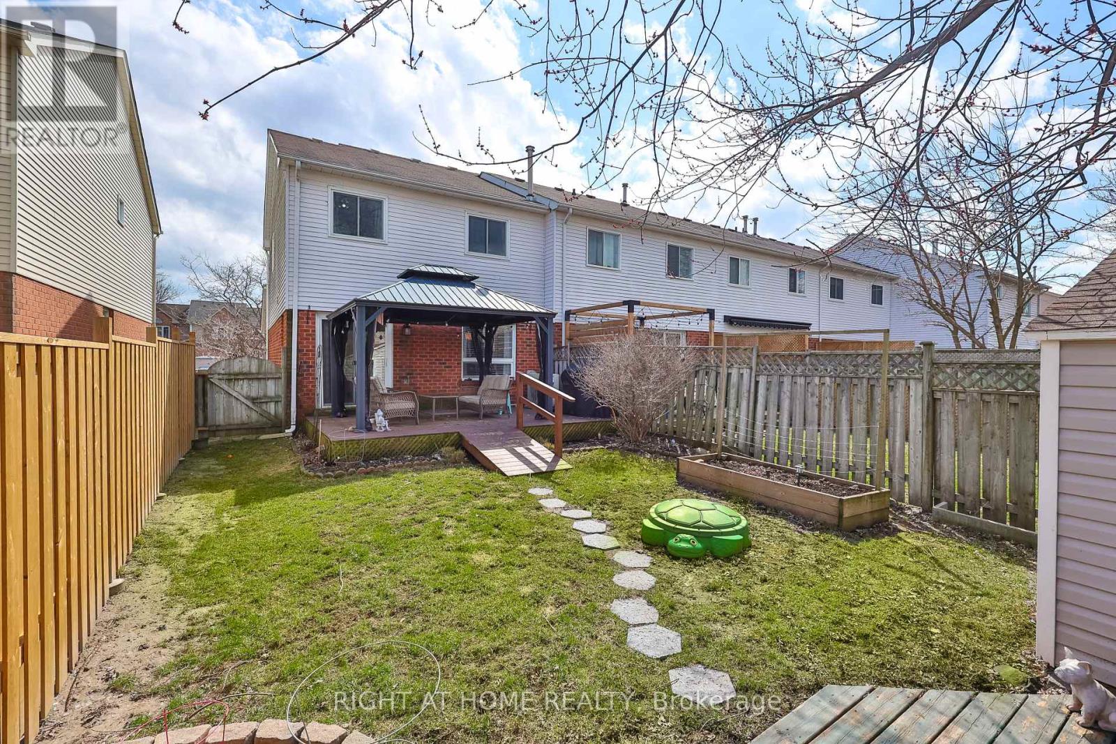 89 Vail Meadows Crescent, Clarington, Ontario  L1C 4T3 - Photo 44 - E13110072