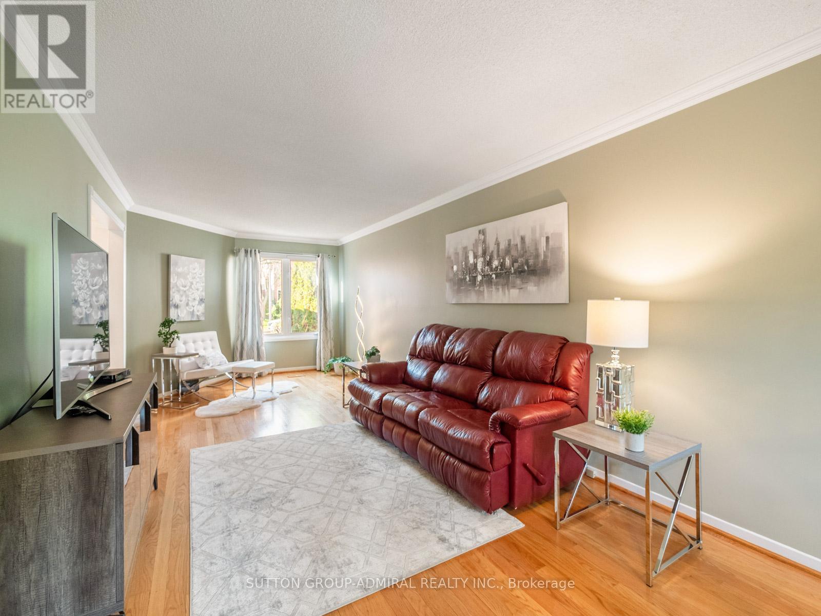 120 Glenmanor Way, Vaughan, Ontario  L4J 3E5 - Photo 8 - N13109780