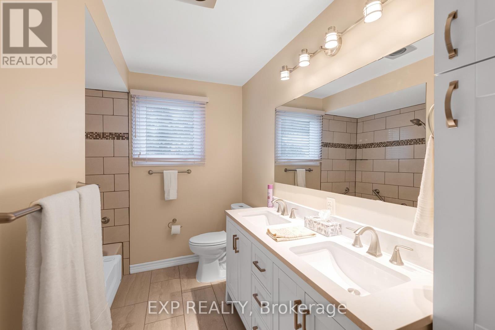 43 Abraham Avenue, Markham, Ontario  L3T 5G7 - Photo 29 - N13109870