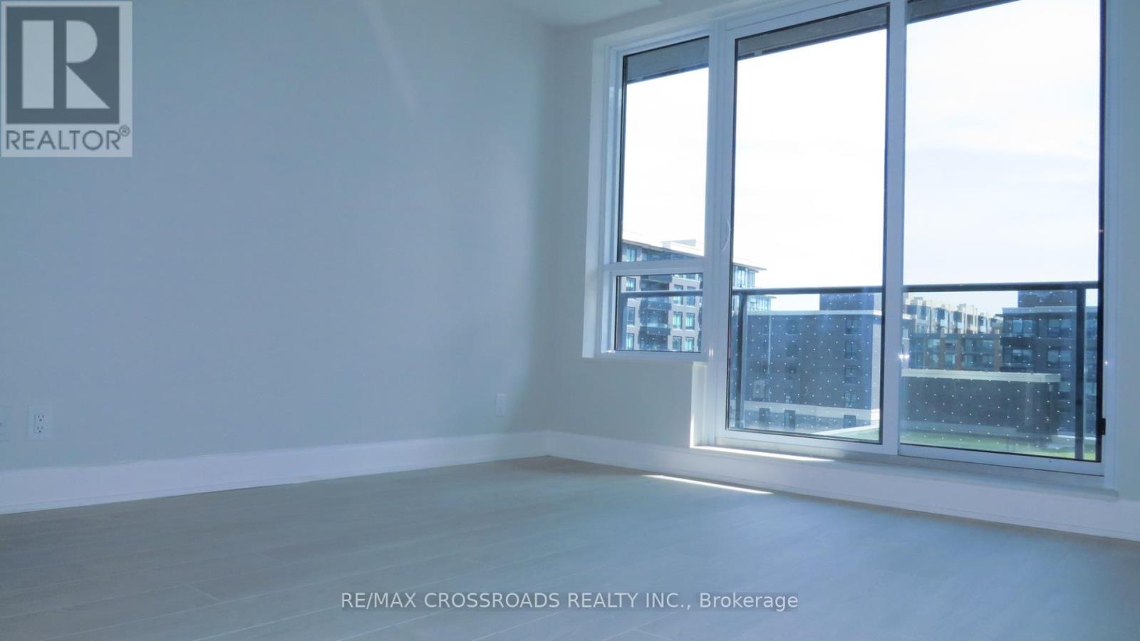 610 - 18 Water Walk Drive, Markham, Ontario  L3R 6L5 - Photo 11 - N13109884