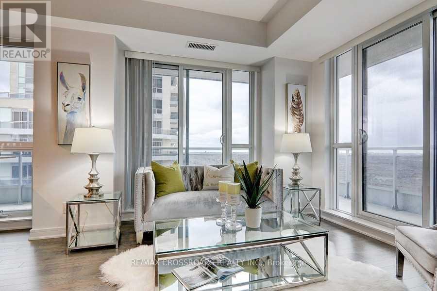 1704 - 9201 Yonge Street, Richmond Hill, Ontario  L4C 6Z2 - Photo 10 - N13109934