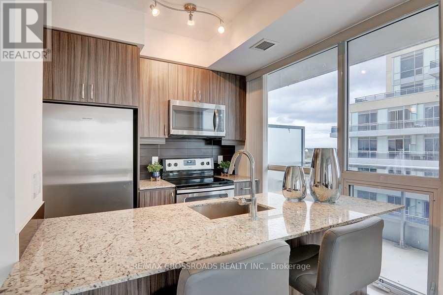 1704 - 9201 Yonge Street, Richmond Hill, Ontario  L4C 6Z2 - Photo 15 - N13109934