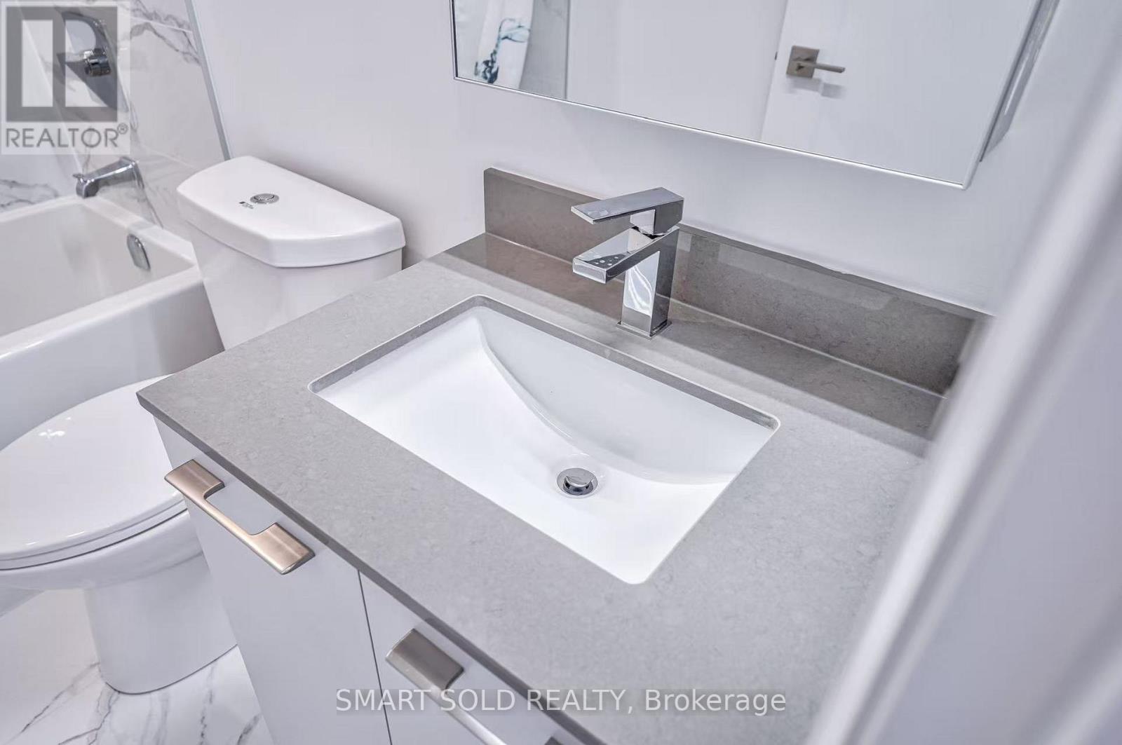 2701 - 8 Water Walk Drive, Markham, Ontario  L3R 6L4 - Photo 9 - N13109942