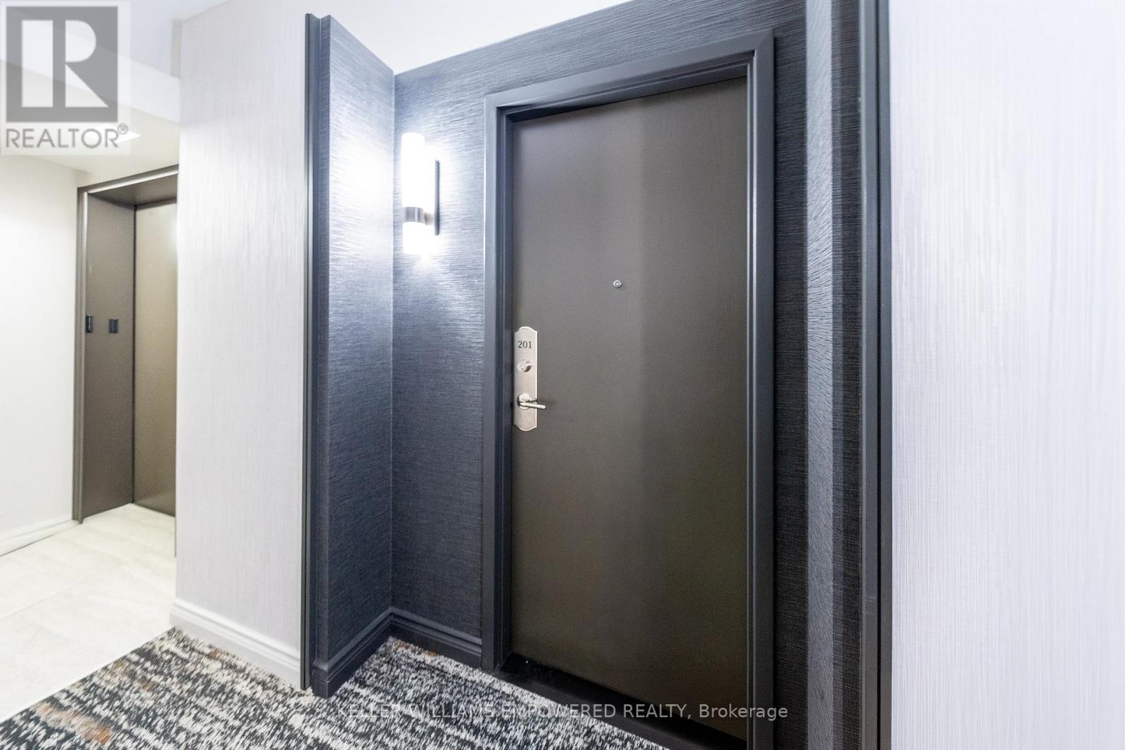 201 - 2100 John Street, Markham, Ontario  L3T 7S6 - Photo 4 - N13109950