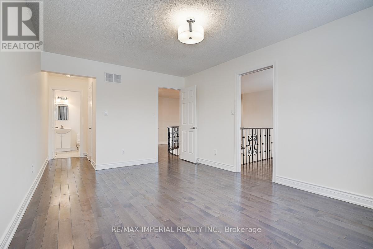 45 Kew Gardens, Richmond Hill, Ontario  L4B 1R6 - Photo 17 - N13110006