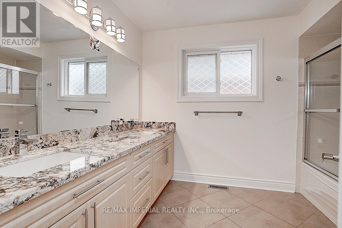 45 Kew Gardens, Richmond Hill, Ontario  L4B 1R6 - Photo 21 - N13110006