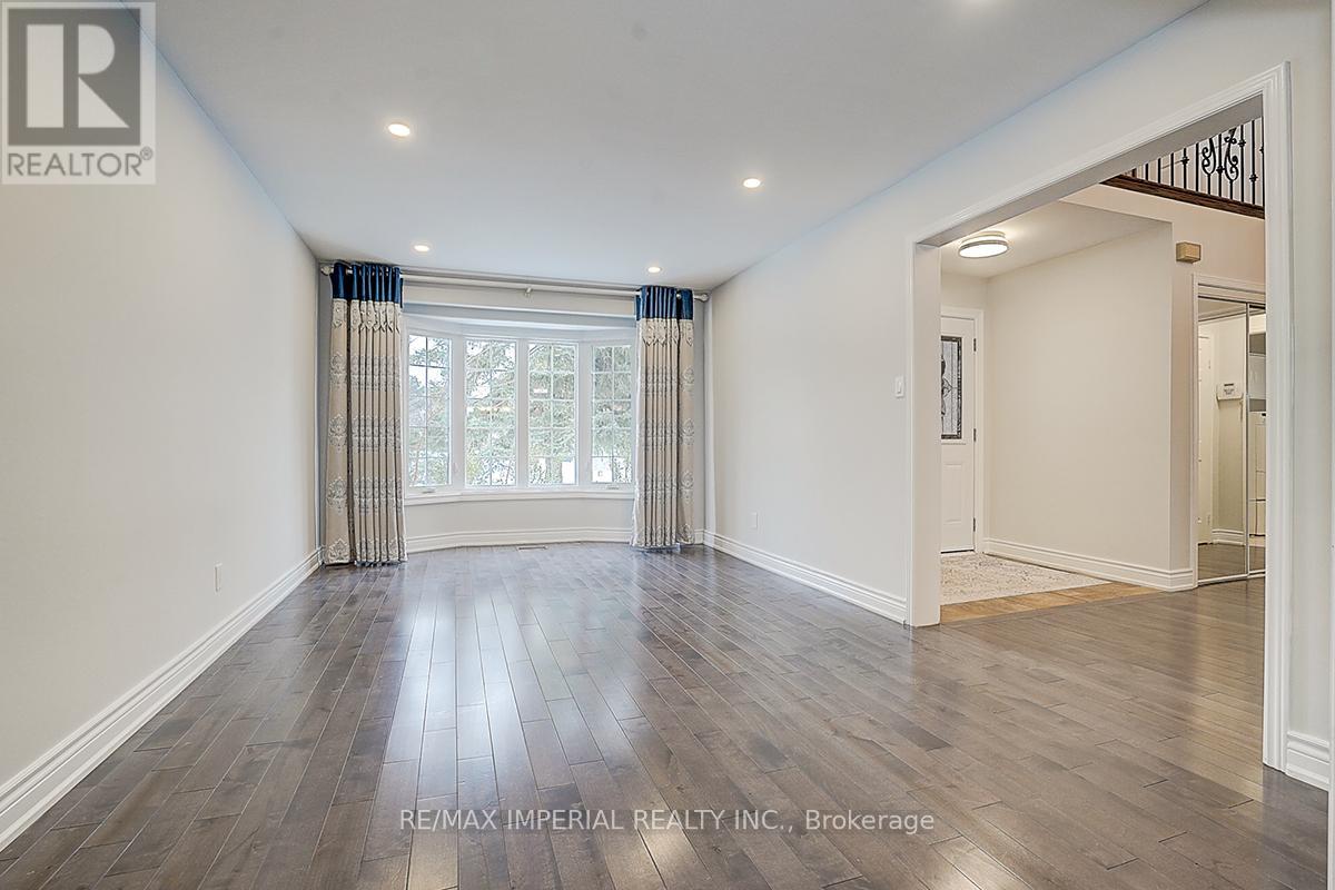 45 Kew Gardens, Richmond Hill, Ontario  L4B 1R6 - Photo 5 - N13110006