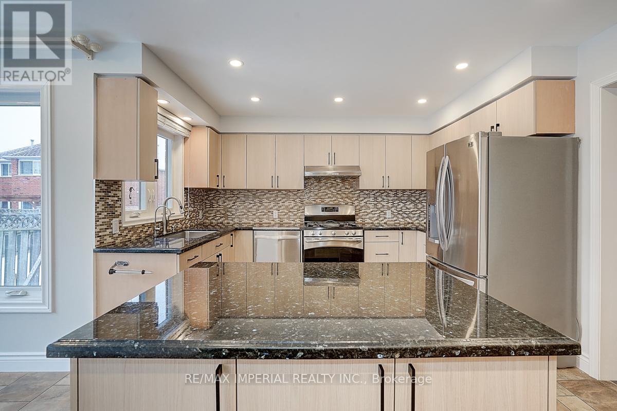 45 Kew Gardens, Richmond Hill, Ontario  L4B 1R6 - Photo 8 - N13110006