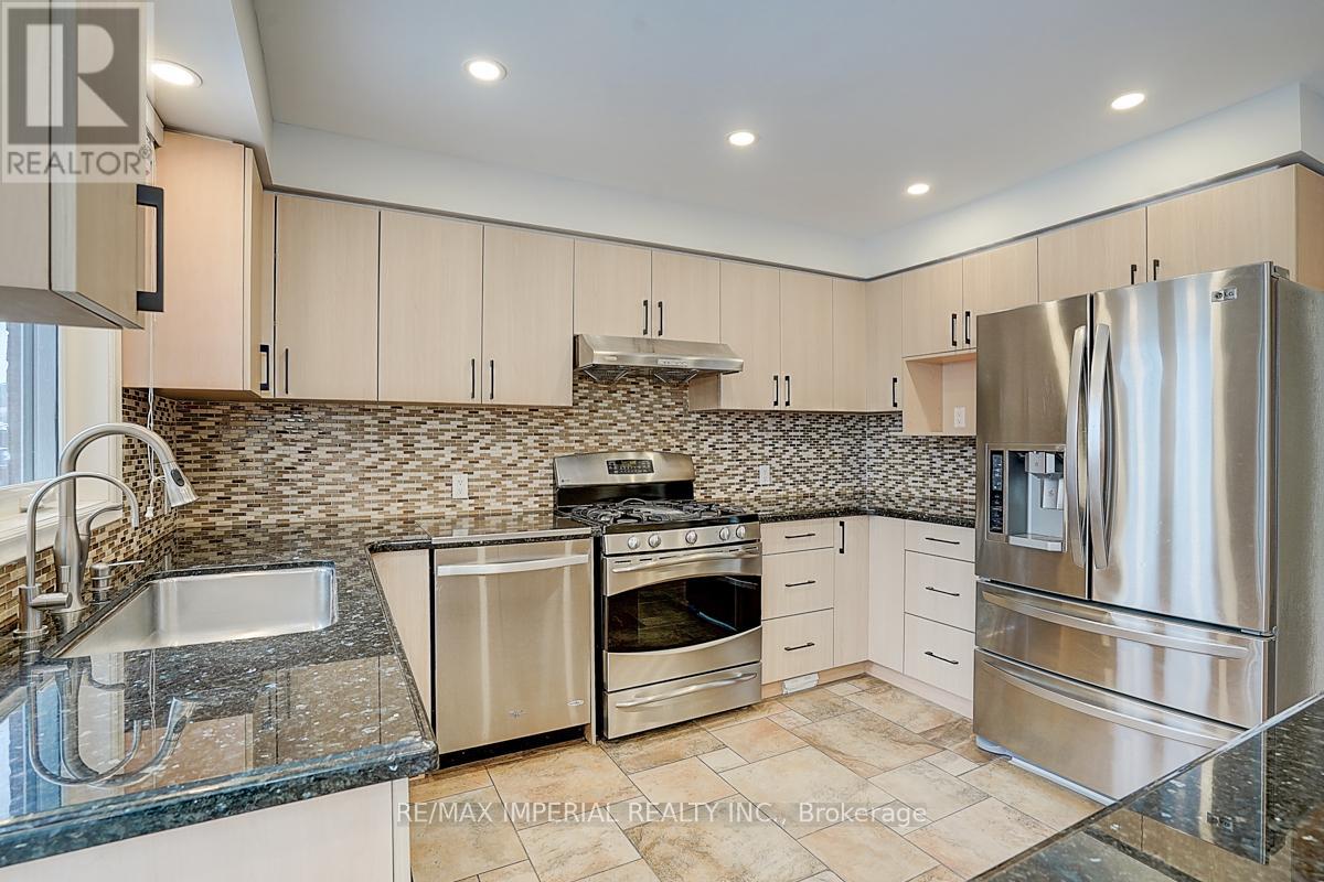 45 Kew Gardens, Richmond Hill, Ontario  L4B 1R6 - Photo 9 - N13110006