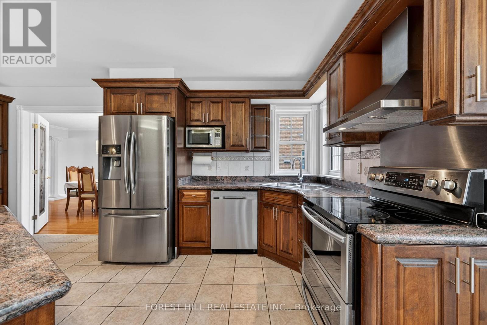 10601 Bathurst Street, Richmond Hill, Ontario  L4C 7V8 - Photo 13 - N13110056
