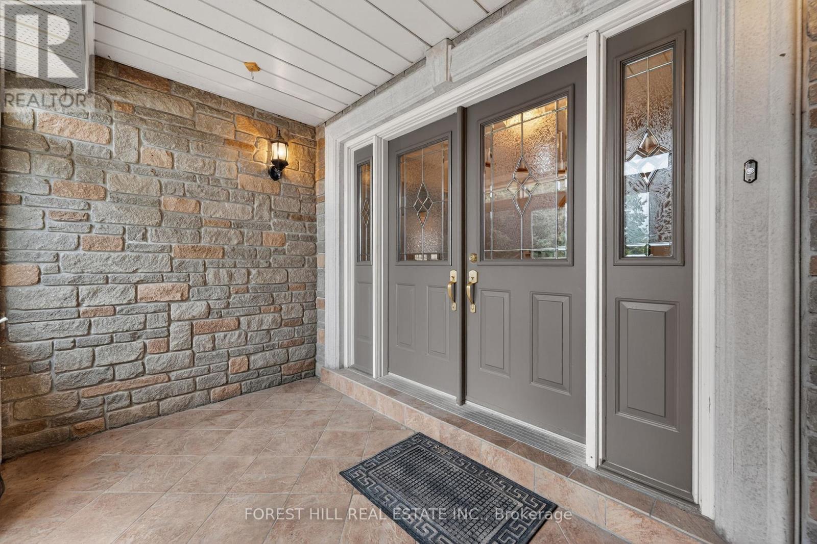 10601 Bathurst Street, Richmond Hill, Ontario  L4C 7V8 - Photo 4 - N13110056